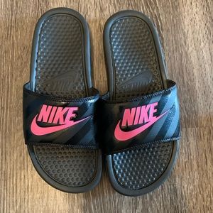 Nike slides